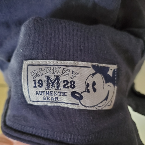 Baseball Style Mickey Mouse T-shirt - Picture 3 of 6